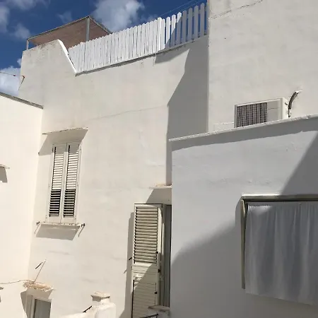 4 Balconi House- Casa Lena Дом отдыха