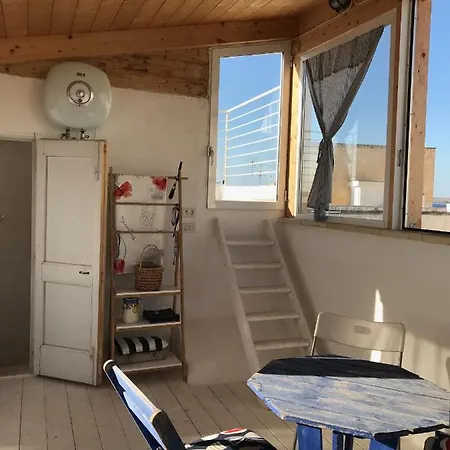 Дом отдыха 4 Balconi House- Casa Lena Галлиполи
