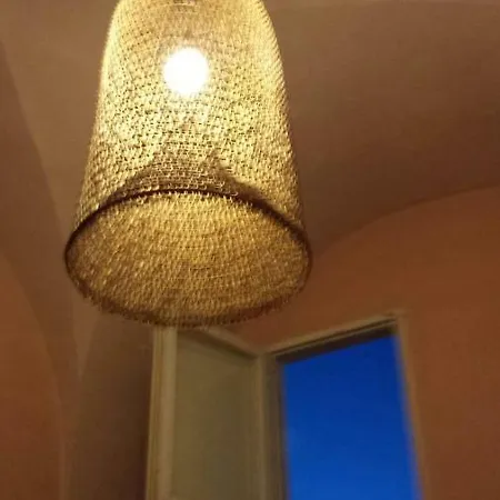 4 Balconi House- Casa Lena * Галлиполи
